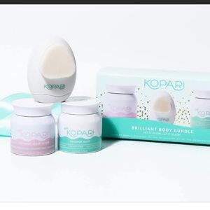KOPARI Brilliant Body Body Bundle Scrub, Melt, Body Brush